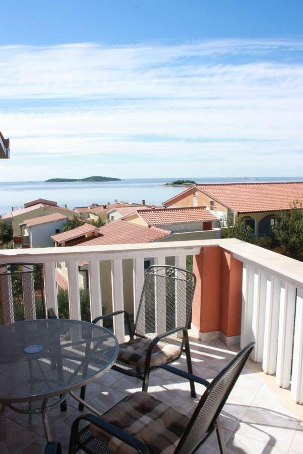 Apartmani Saric Rogoznica Зечево Экстерьер фото